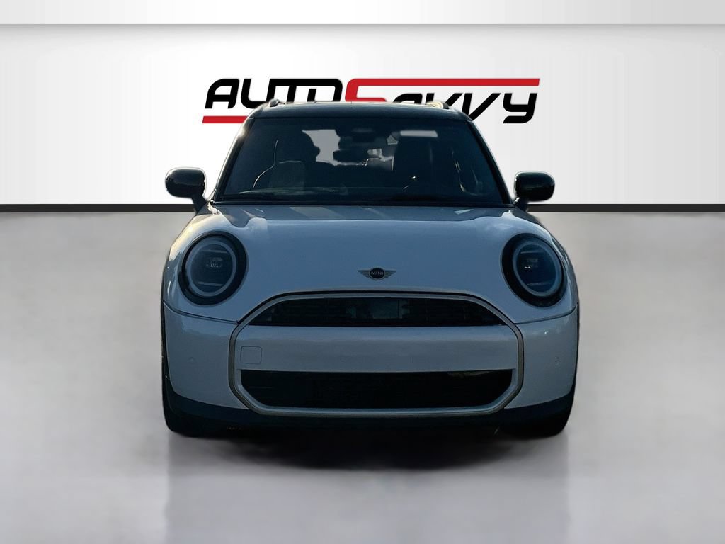 Used 2025 MINI Cooper 4-Door Hardtop FWD image 2