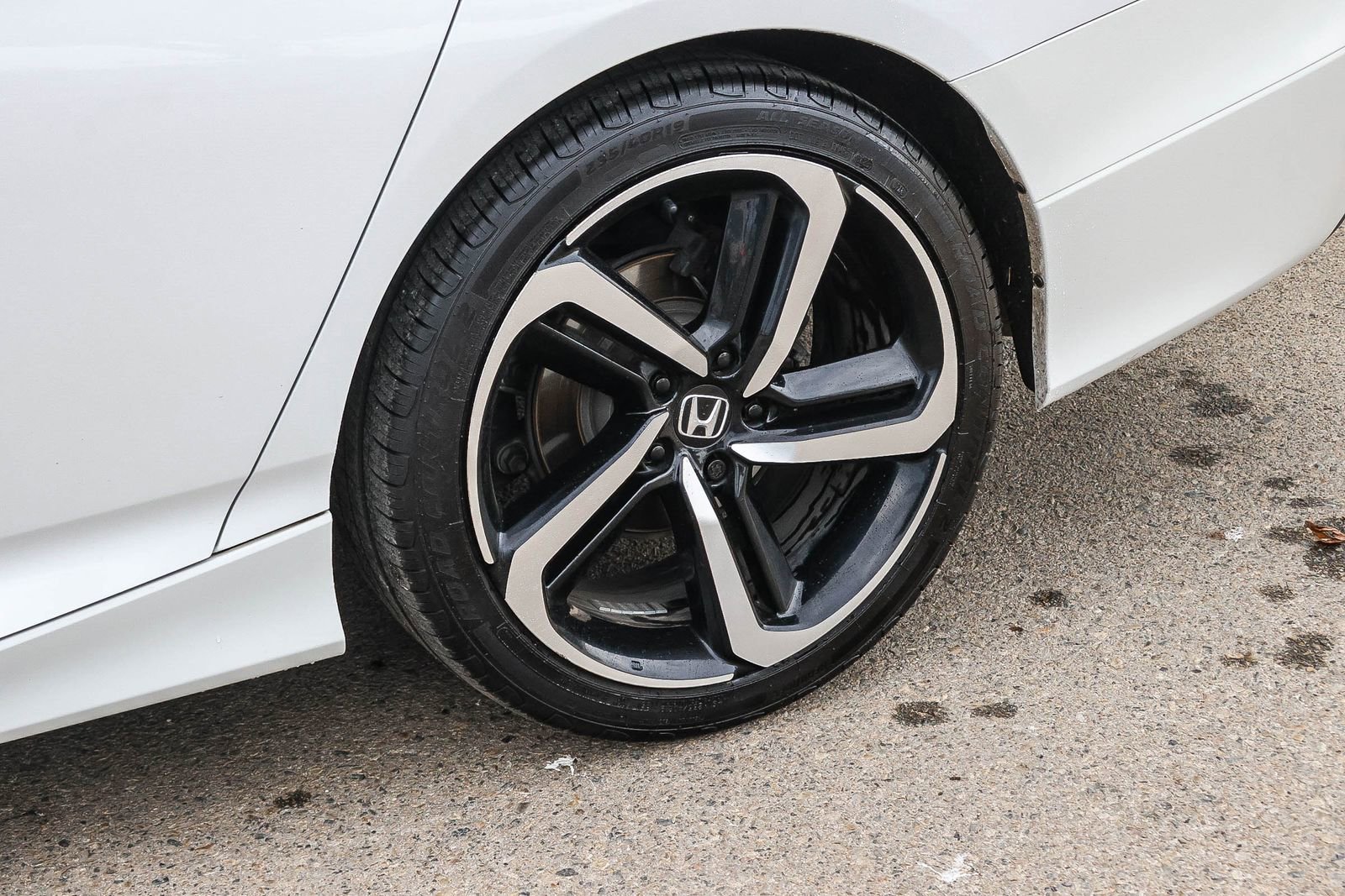 Used 2018 Honda Accord Sport image 10