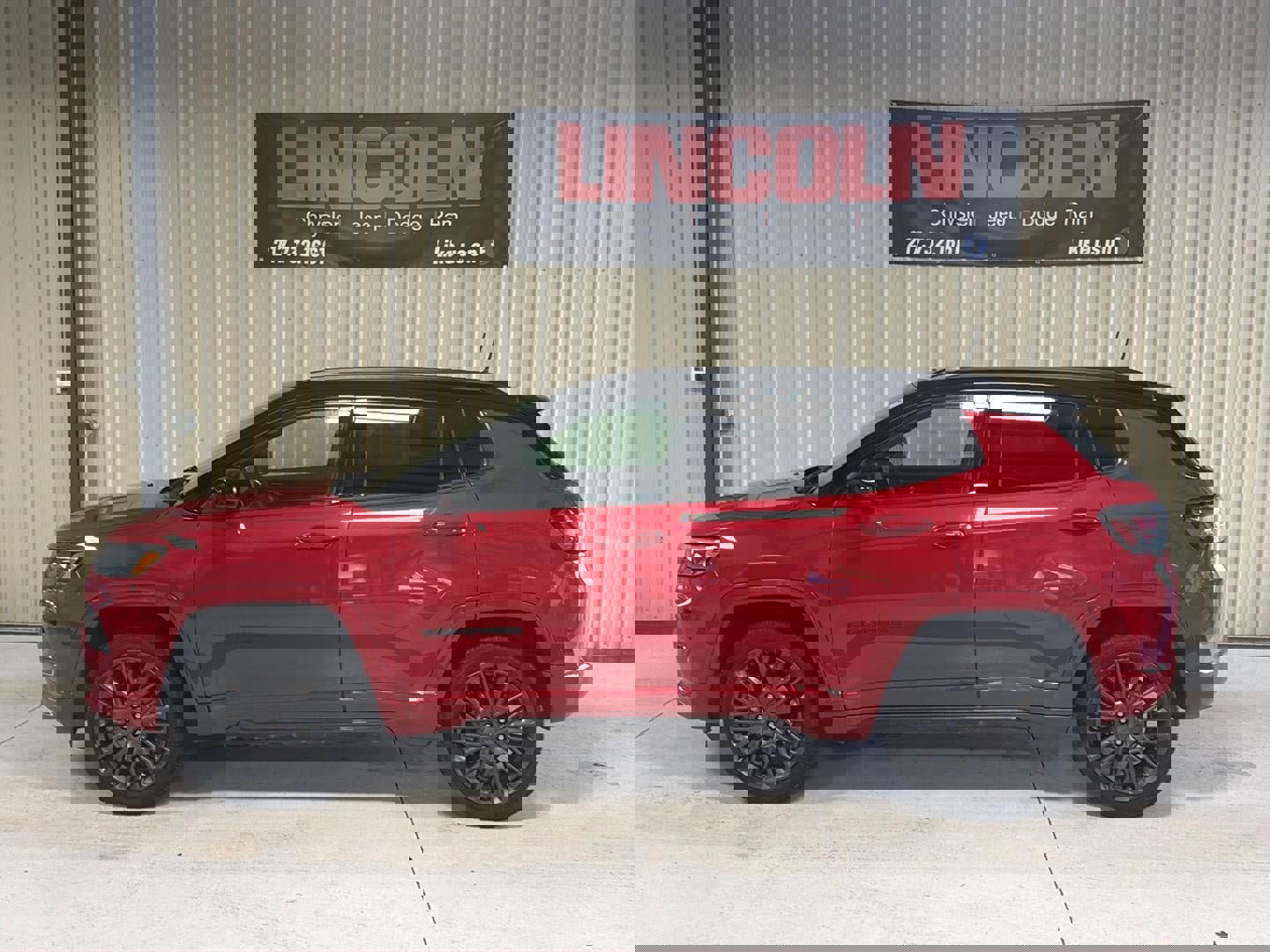 Used 2023 Jeep Compass High Altitude image 2