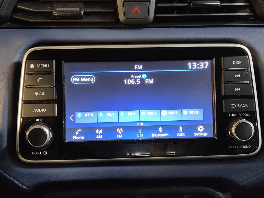 Used 2023 Nissan Versa SV FWD image 25