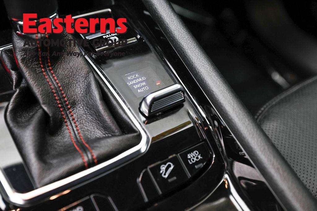 Used 2022 Jeep Compass Trailhawk w/ Trailhawk Elite Group image 23