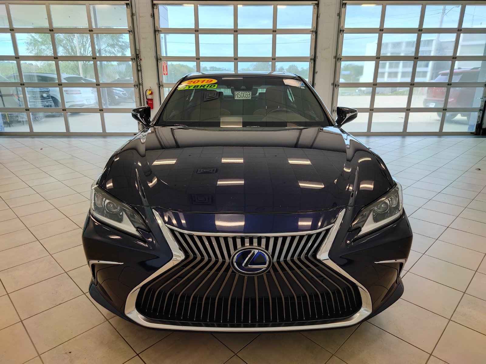 Used 2019 Lexus ES 300h w/ Premium Package FWD image 24