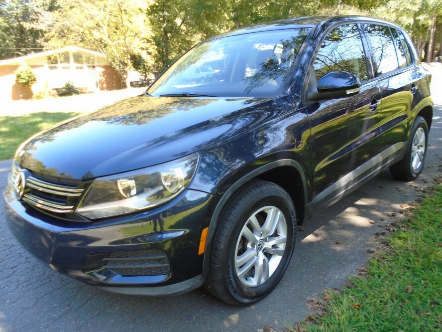 Used 2013 Volkswagen Tiguan S image 1