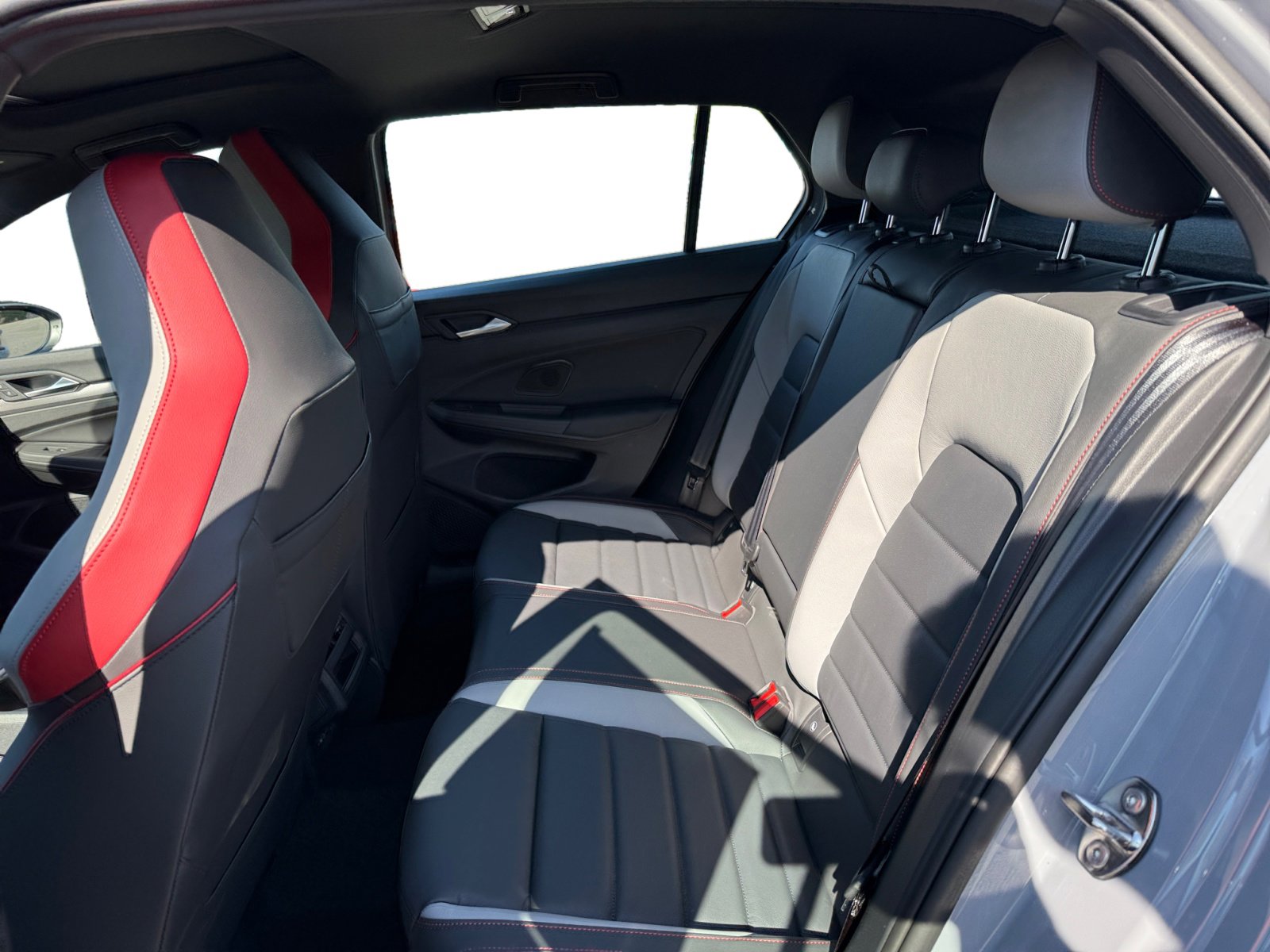 New 2025 Volkswagen GTI SE image 16