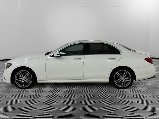 Used 2017 Mercedes-Benz E 300 4MATIC image 2