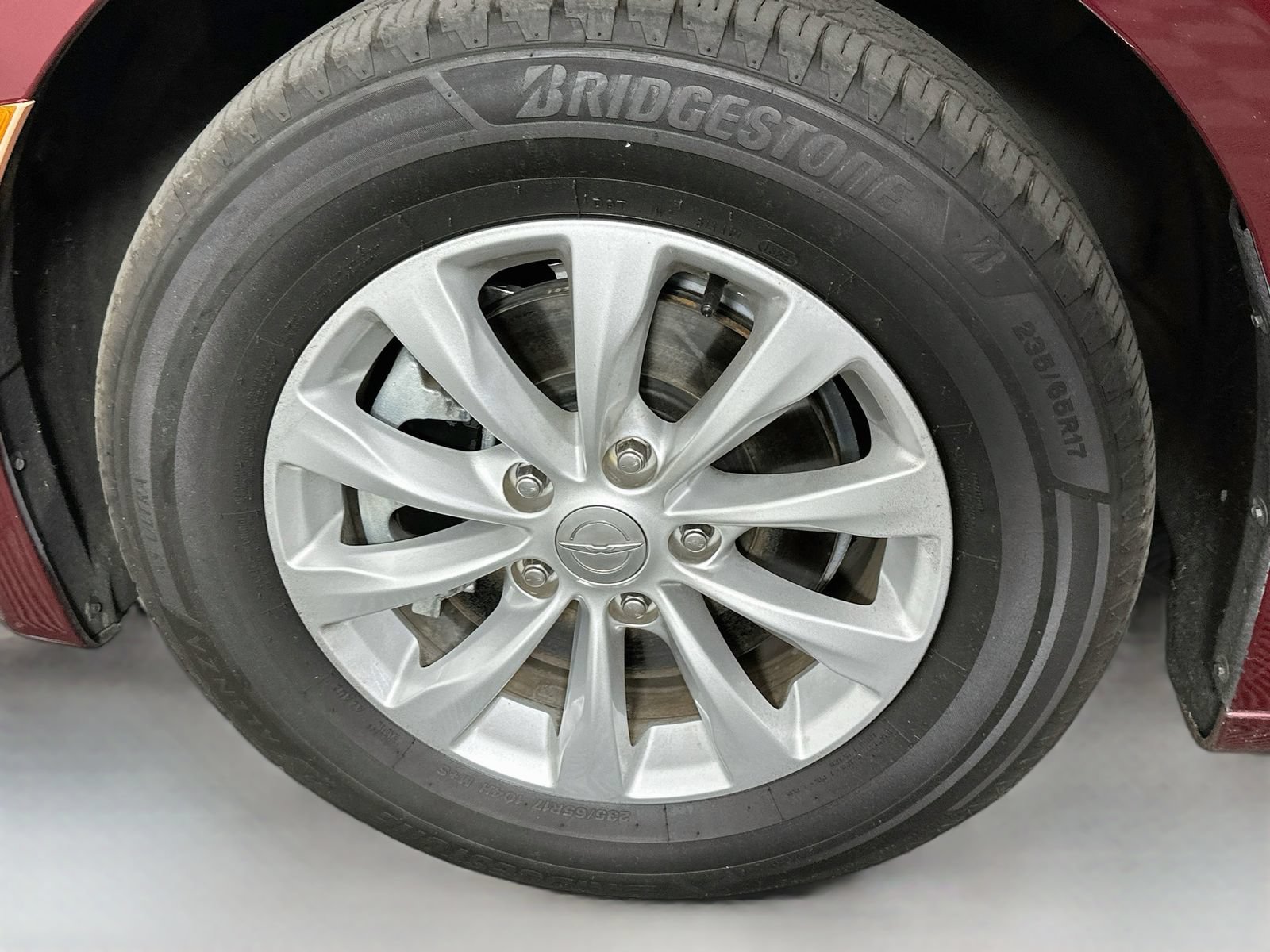 Used 2017 Chrysler Pacifica Touring-L FWD image 32
