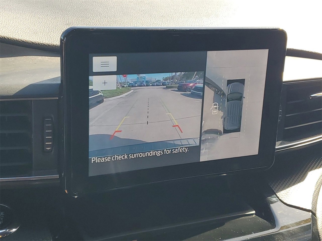 Used 2023 Ford Explorer ST-Line w/ Class IV Trailer Tow Package image 25