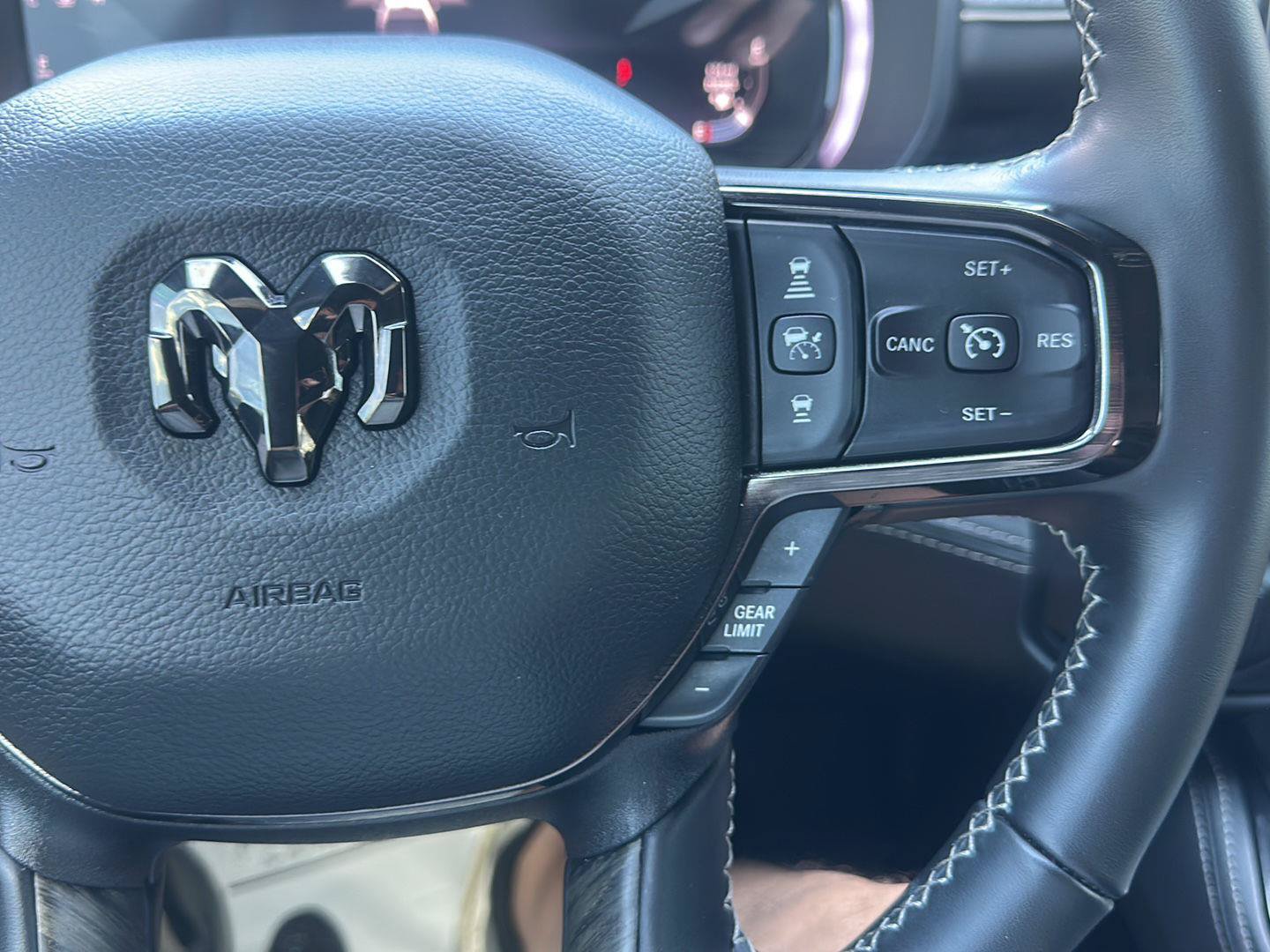 Used 2026 RAM 3500 Limited AWD/4WD image 36
