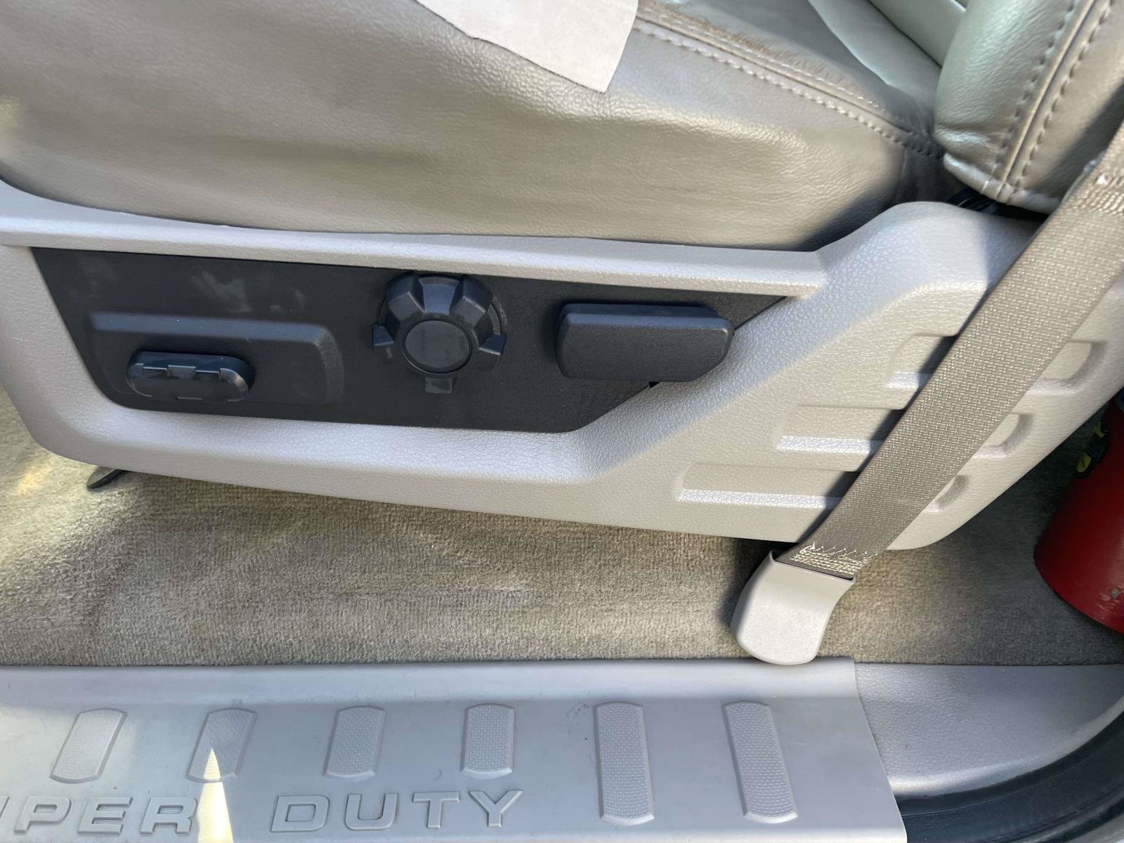 Used 2008 Ford F450 Lariat AWD/4WD image 17