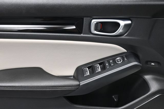 Used 2023 Honda Civic Touring image 7
