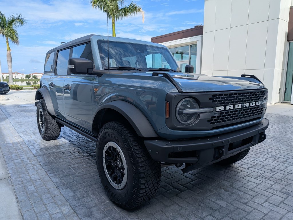 Used 2022 Ford Bronco Badlands AWD/4WD image 16
