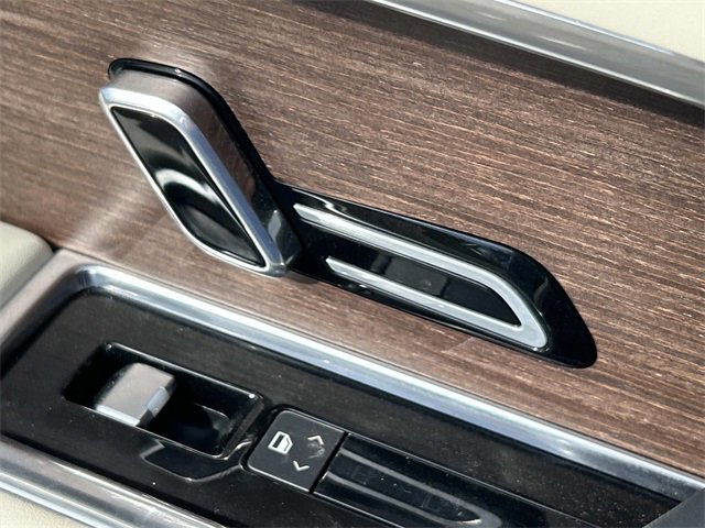 Used 2024 Land Rover Range Rover SE image 22