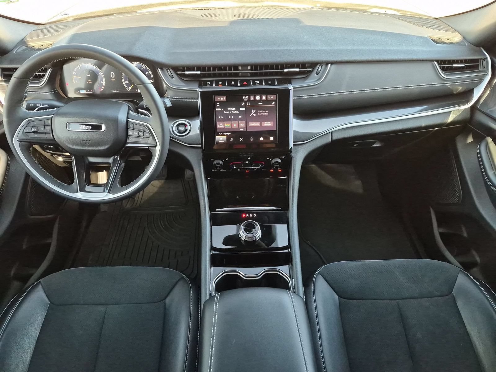 Used 2023 Jeep Grand Cherokee Altitude AWD/4WD image 25