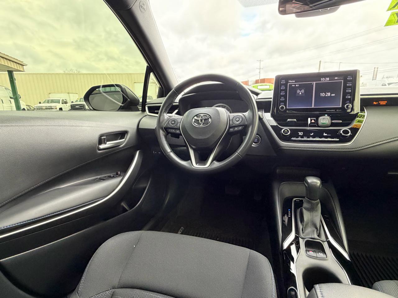 Used 2020 Toyota Corolla SE w/ SE Premium Package image 15