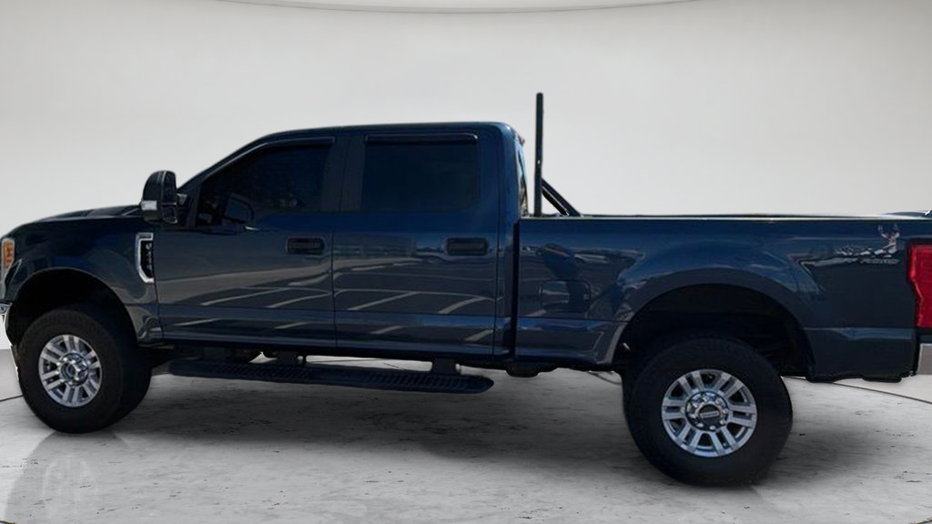 Used 2017 Ford F250 XL w/ STX Appearance Package AWD/4WD image 7