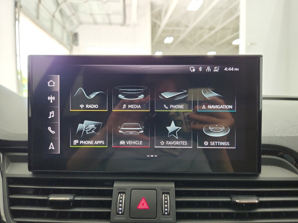 Used 2023 Audi Q5 2.0T Premium w/ Convenience Package image 19