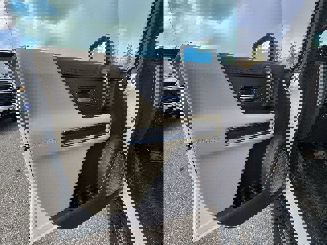 New 2026 GMC Hummer EV 4x4 Crew Cab image 59