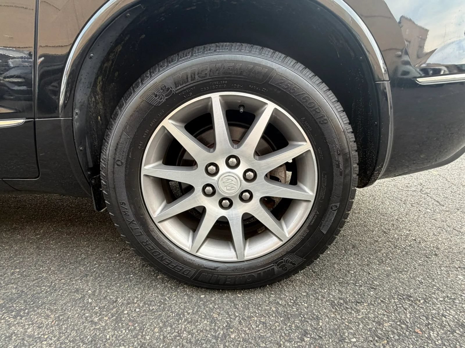 Used 2014 Buick Enclave Leather FWD image 33