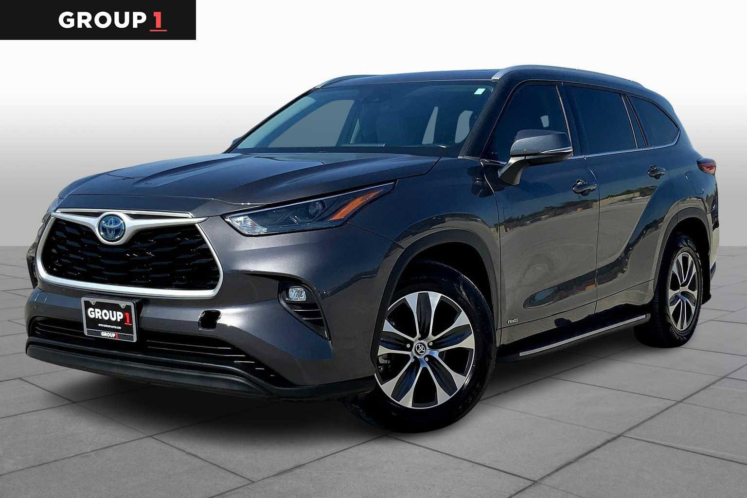Used 2022 Toyota Highlander XLE