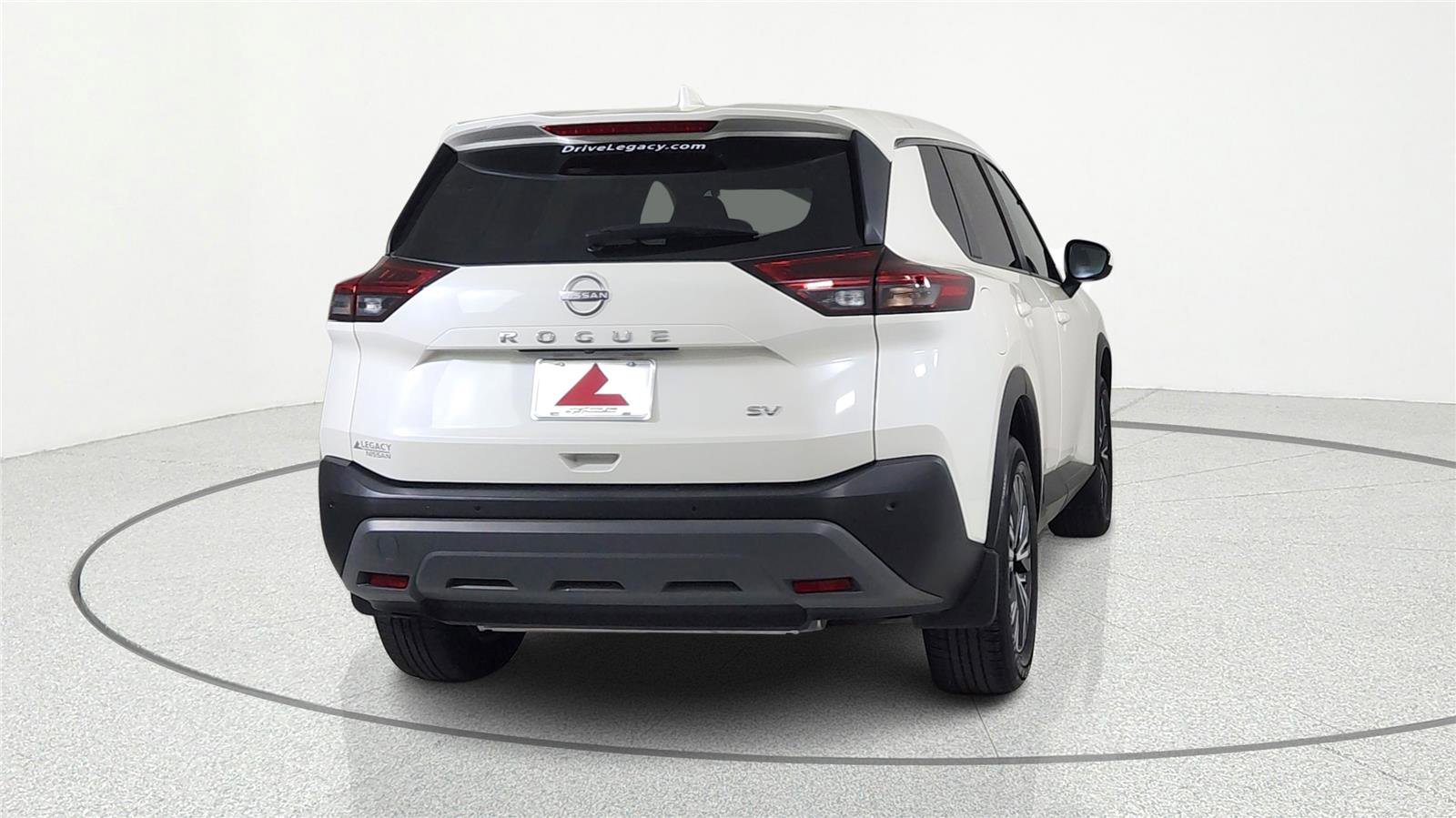 Used 2023 Nissan Rogue SV FWD image 5