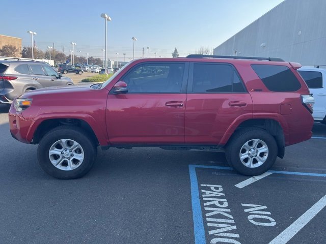 Used 2014 Toyota 4Runner SR5 image 4