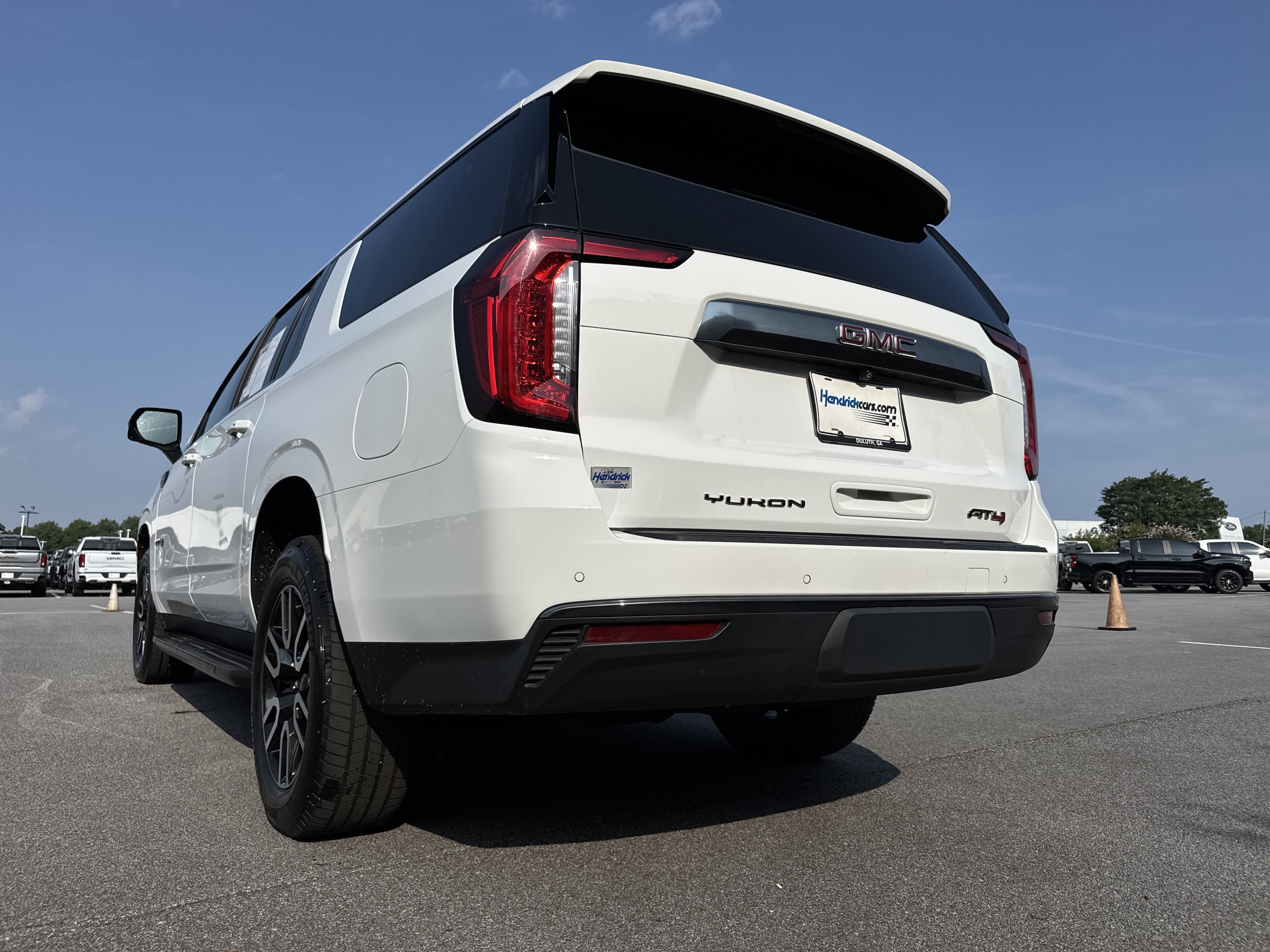 Used 2021 GMC Yukon XL AT4 w/ Rear Media and Nav Package AWD/4WD image 8