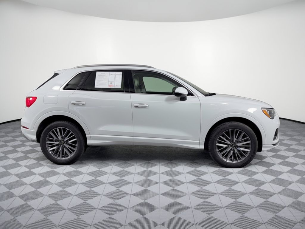 Certified 2022 Audi Q3 2.0T Premium w/ Convenience Package AWD/4WD image 8