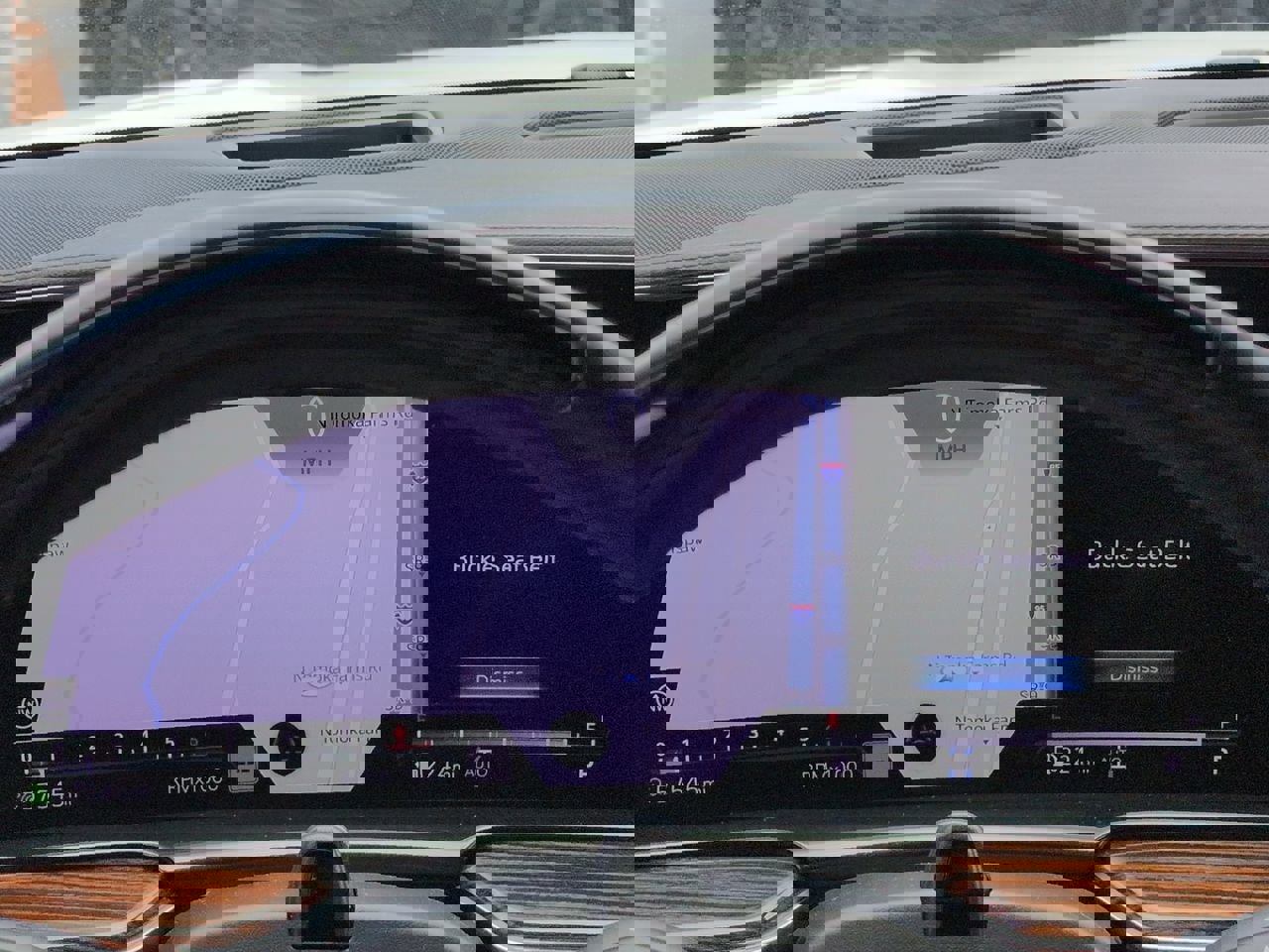 Used 2022 Cadillac Escalade Premium Luxury image 26