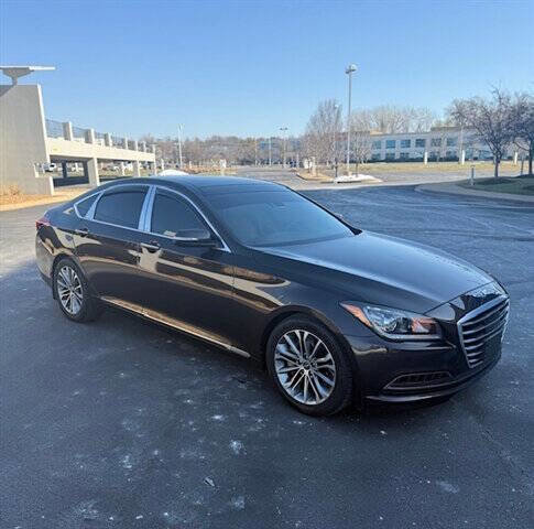 Used 2015 Hyundai Genesis 3.8 w/ Option Group 03 image 2
