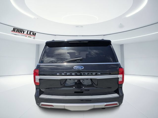 Used 2022 Ford Expedition XLT RWD image 4