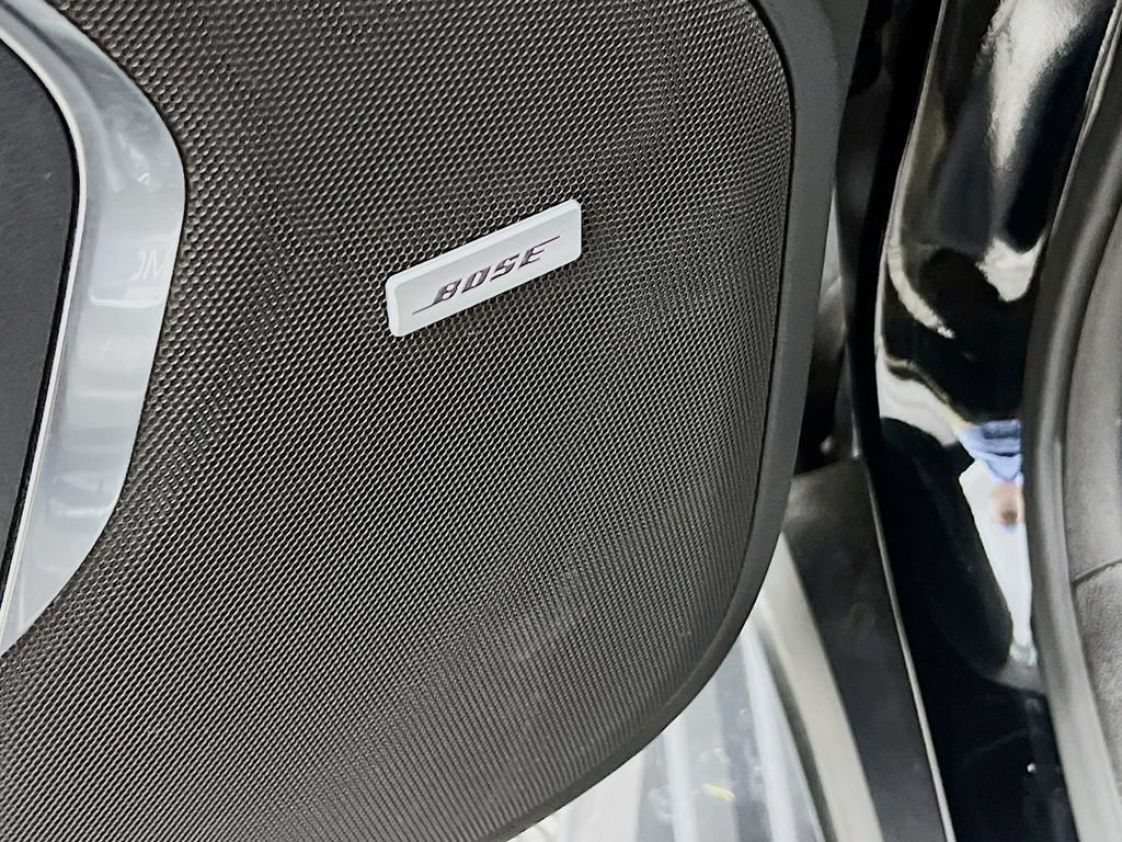 Certified 2024 GMC Yukon SLT w/ LPO, Floor Liner Package AWD/4WD image 17