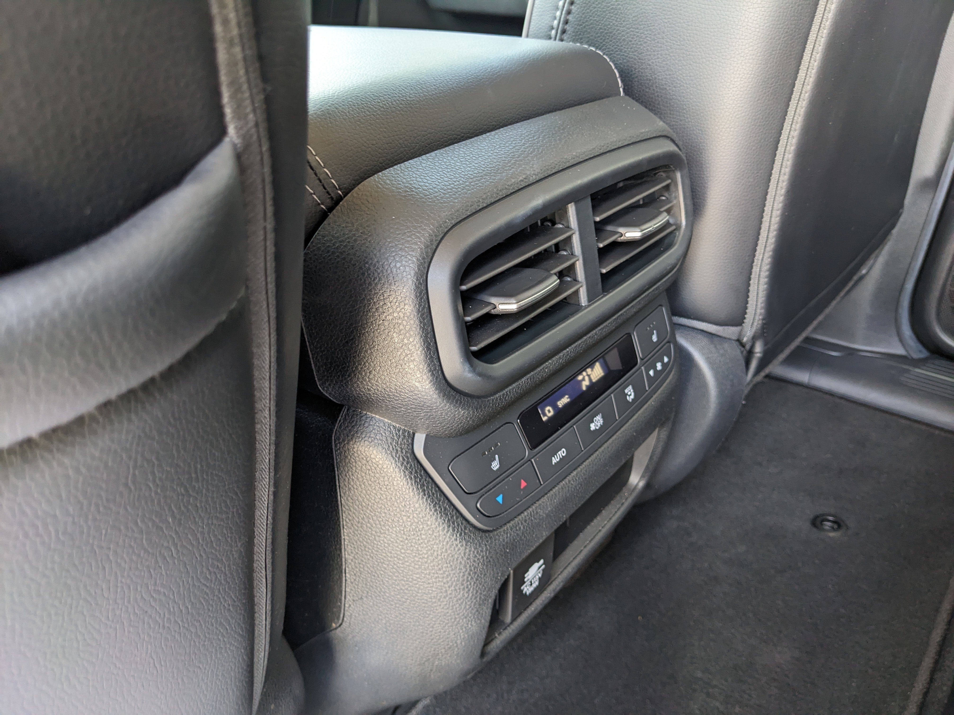 Used 2024 Honda Pilot Elite image 25