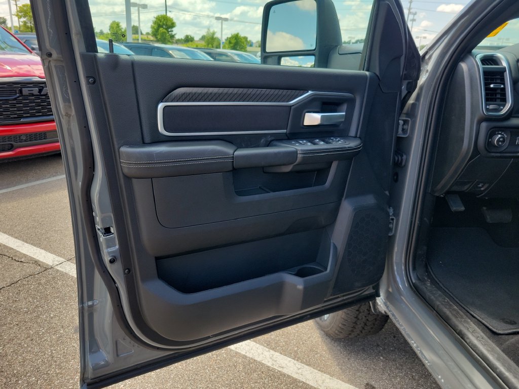 New 2026 RAM 2500 Big Horn AWD/4WD image 14