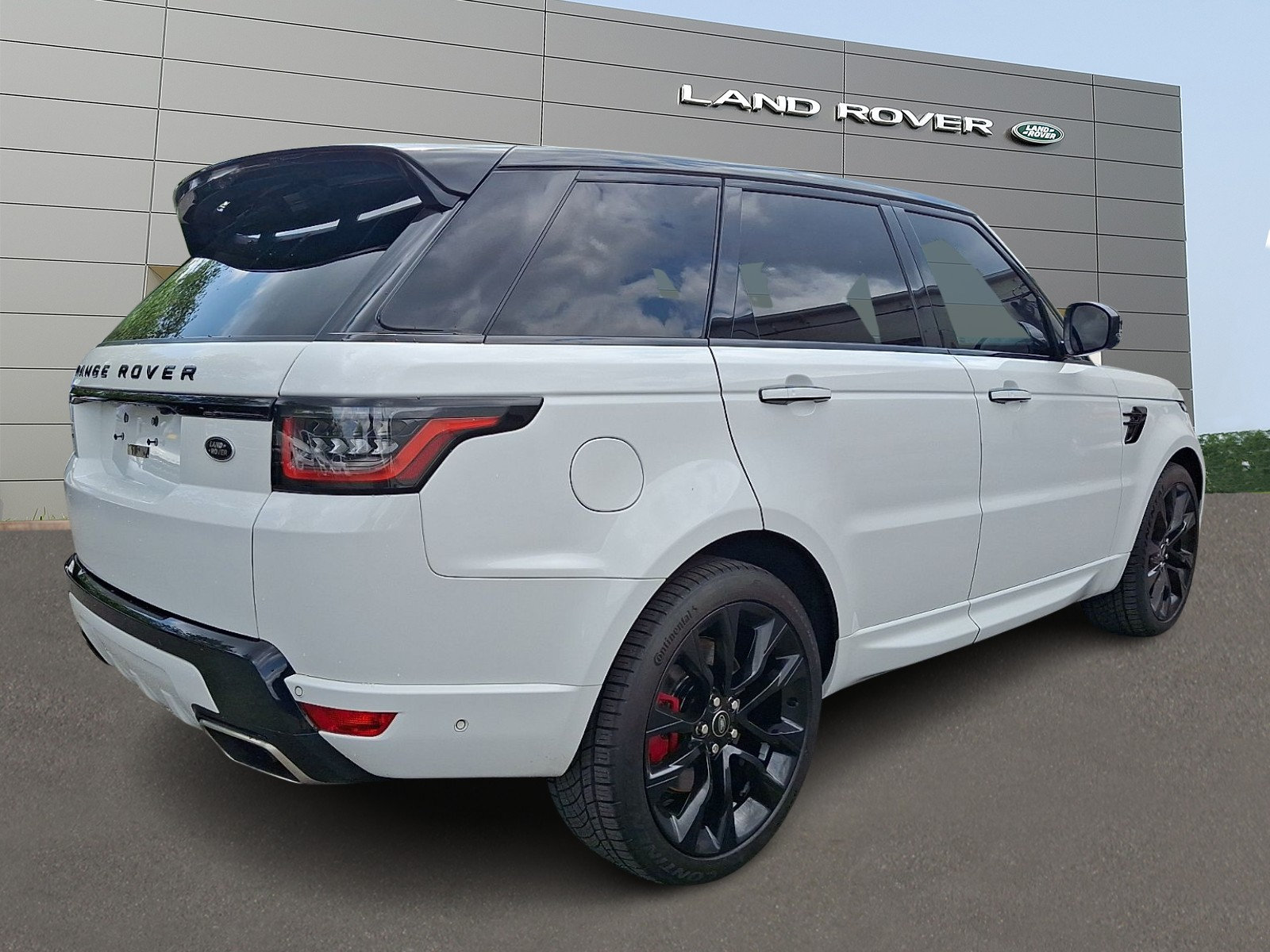 Certified 2022 Land Rover Range Rover Sport HST AWD/4WD image 2