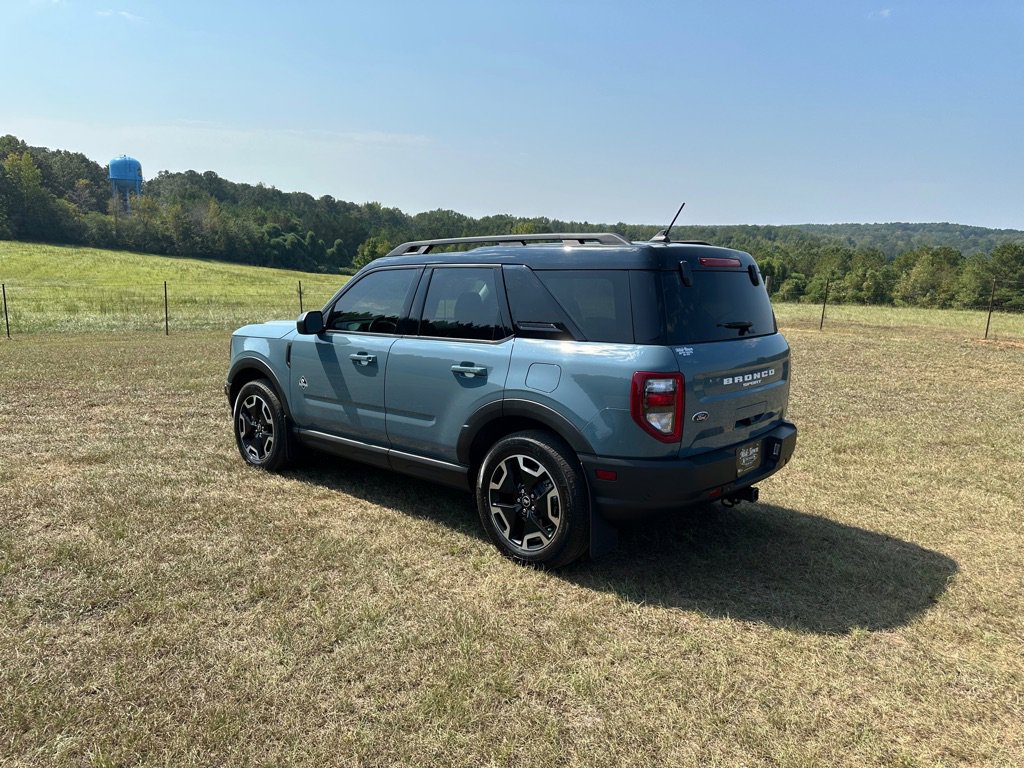 Used 2022 Ford Bronco Sport Outer Banks w/ Tech Package image 3