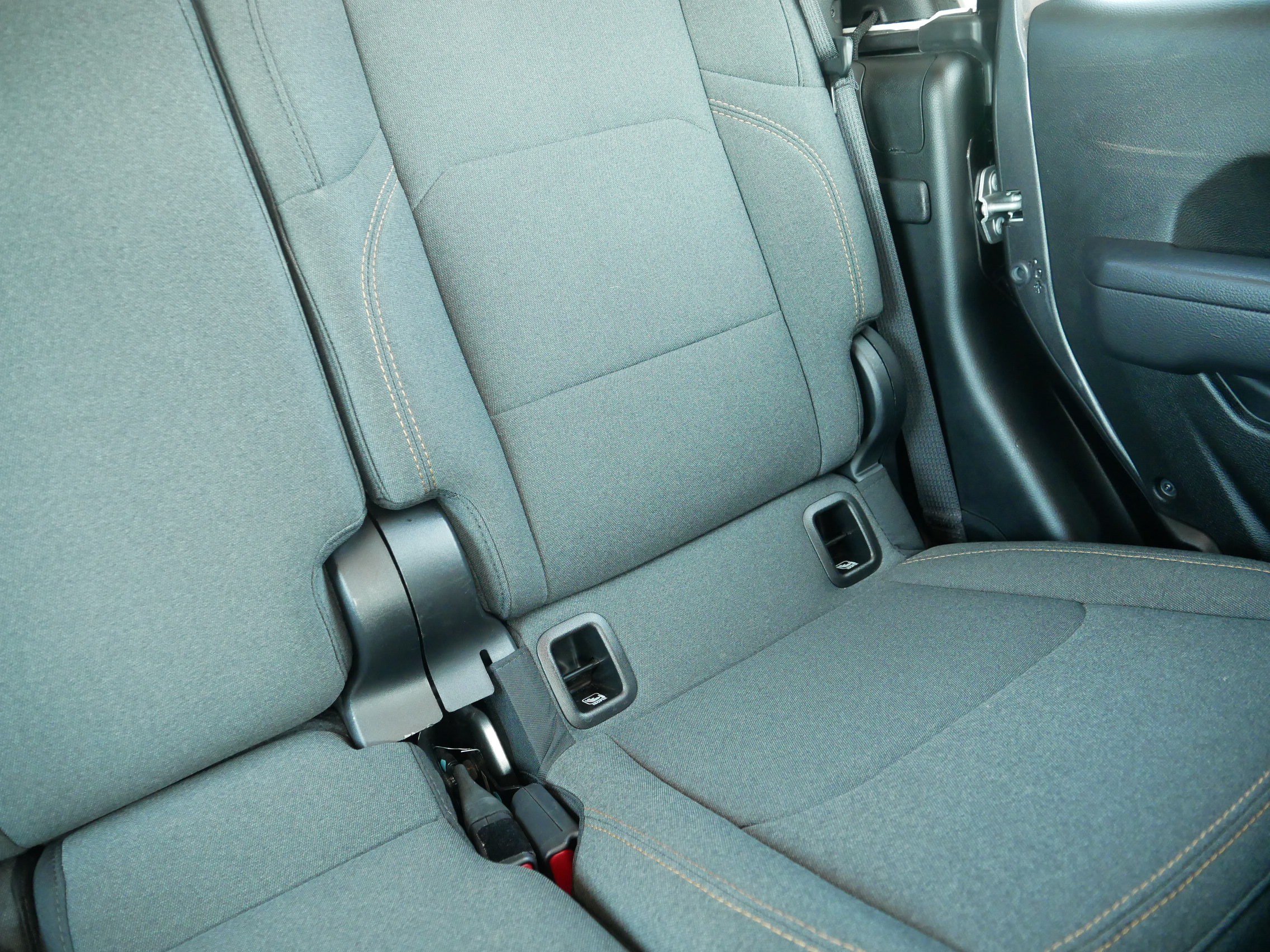 Used 2025 Jeep Gladiator Sport AWD/4WD image 14