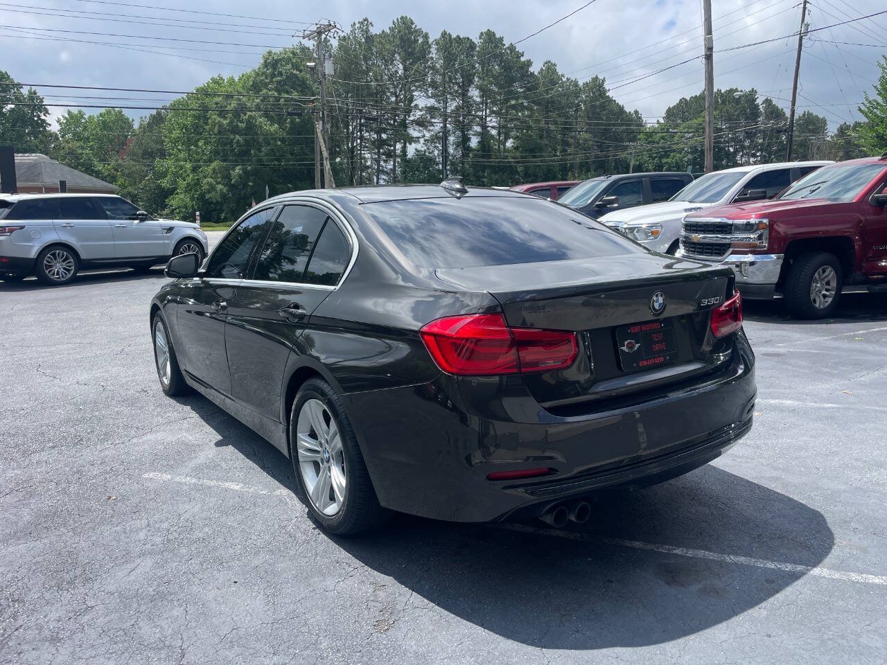 Used 2017 BMW 330i Sedan w/ Driver Assistance Package RWD image 8