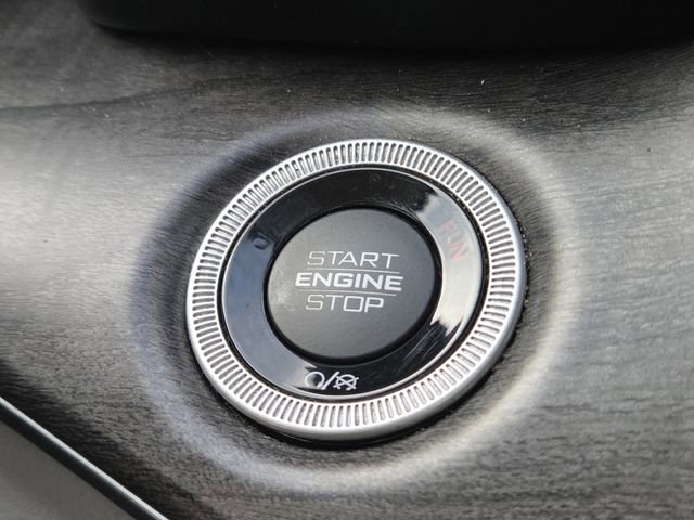 Used 2021 Jeep Grand Cherokee L Overland w/ Luxury Tech Group IV image 16