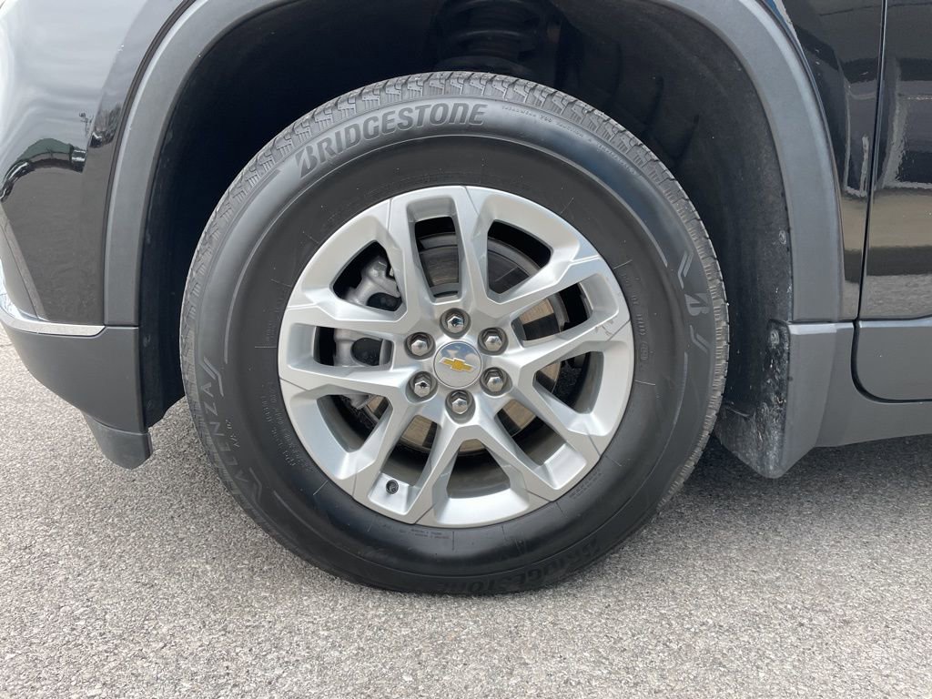 Used 2021 Chevrolet Traverse LT w/ LPO, Floor Liner Package image 60