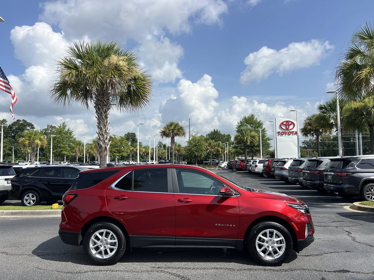 Used 2024 Chevrolet Equinox LT AWD/4WD image 11