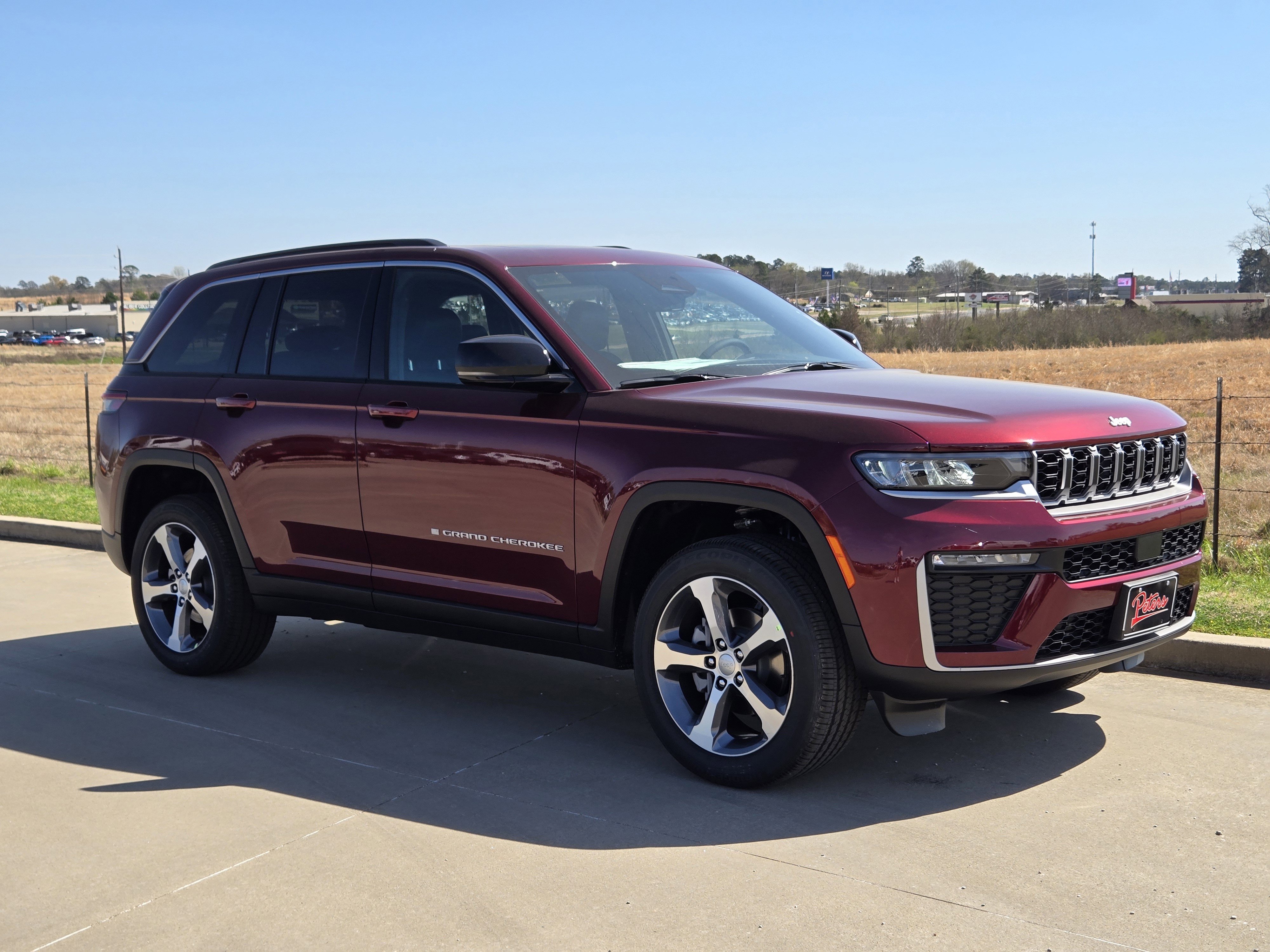New 2026 Jeep Grand Cherokee Limited w/ Trailer Tow Package RWD image 1