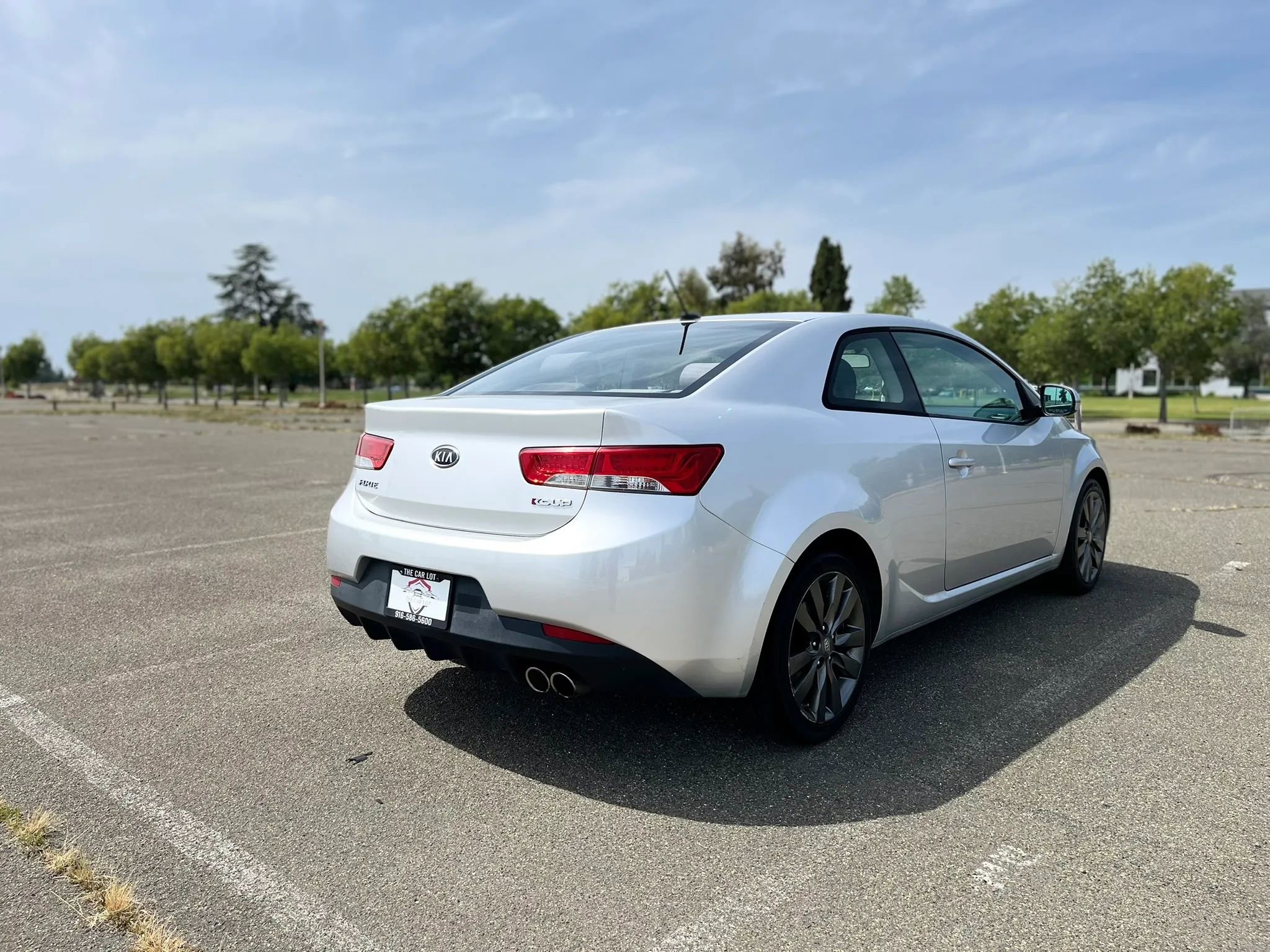 Used 2012 Kia Forte Koup SX FWD image 5