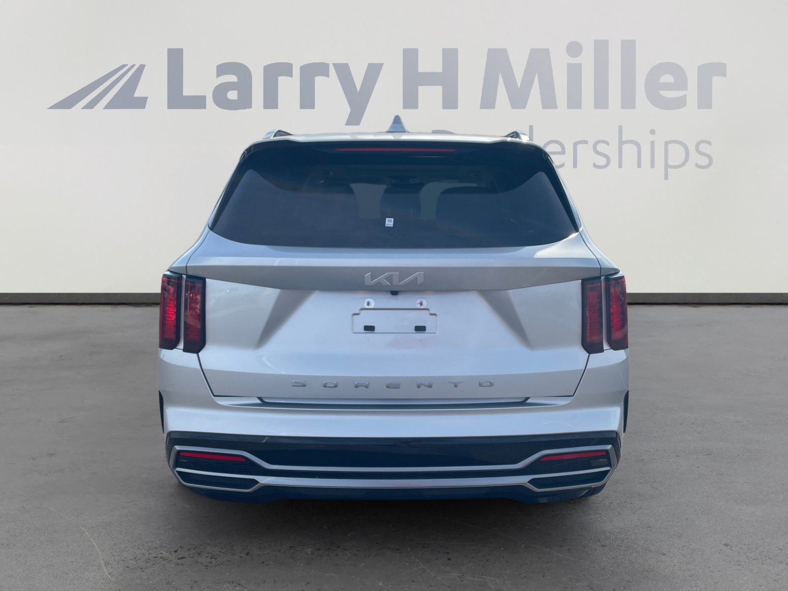 Used 2022 Kia Sorento S w/ Panoramic Sunroof Package image 4
