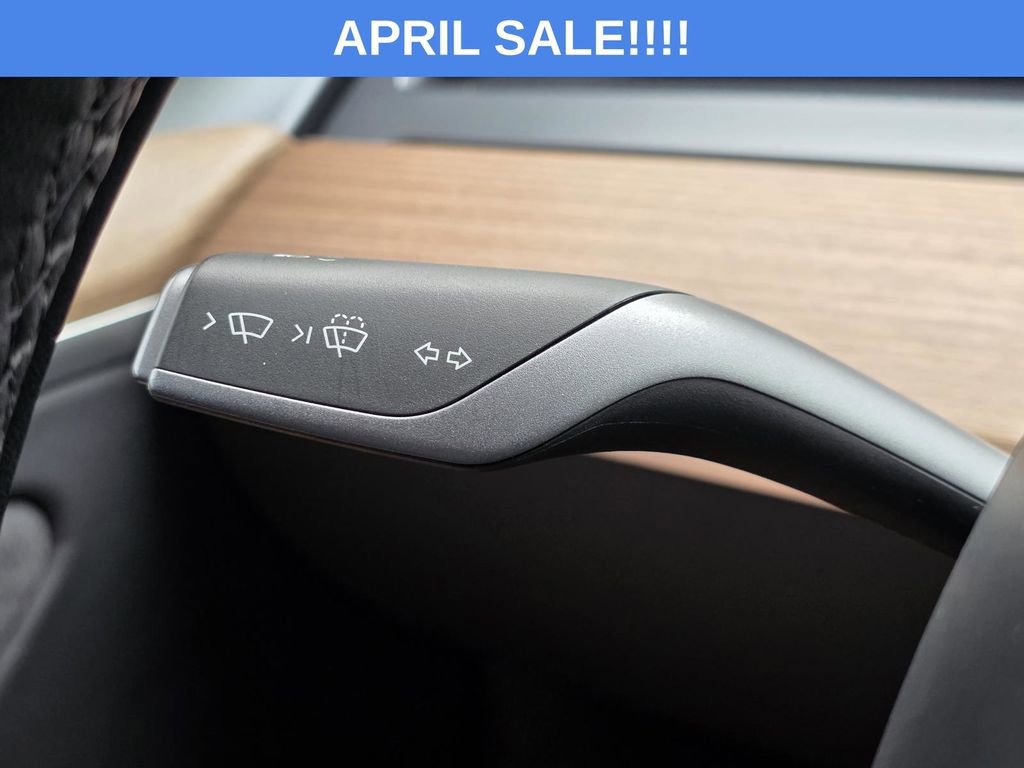 Used 2024 Tesla Model Y Long Range image 31