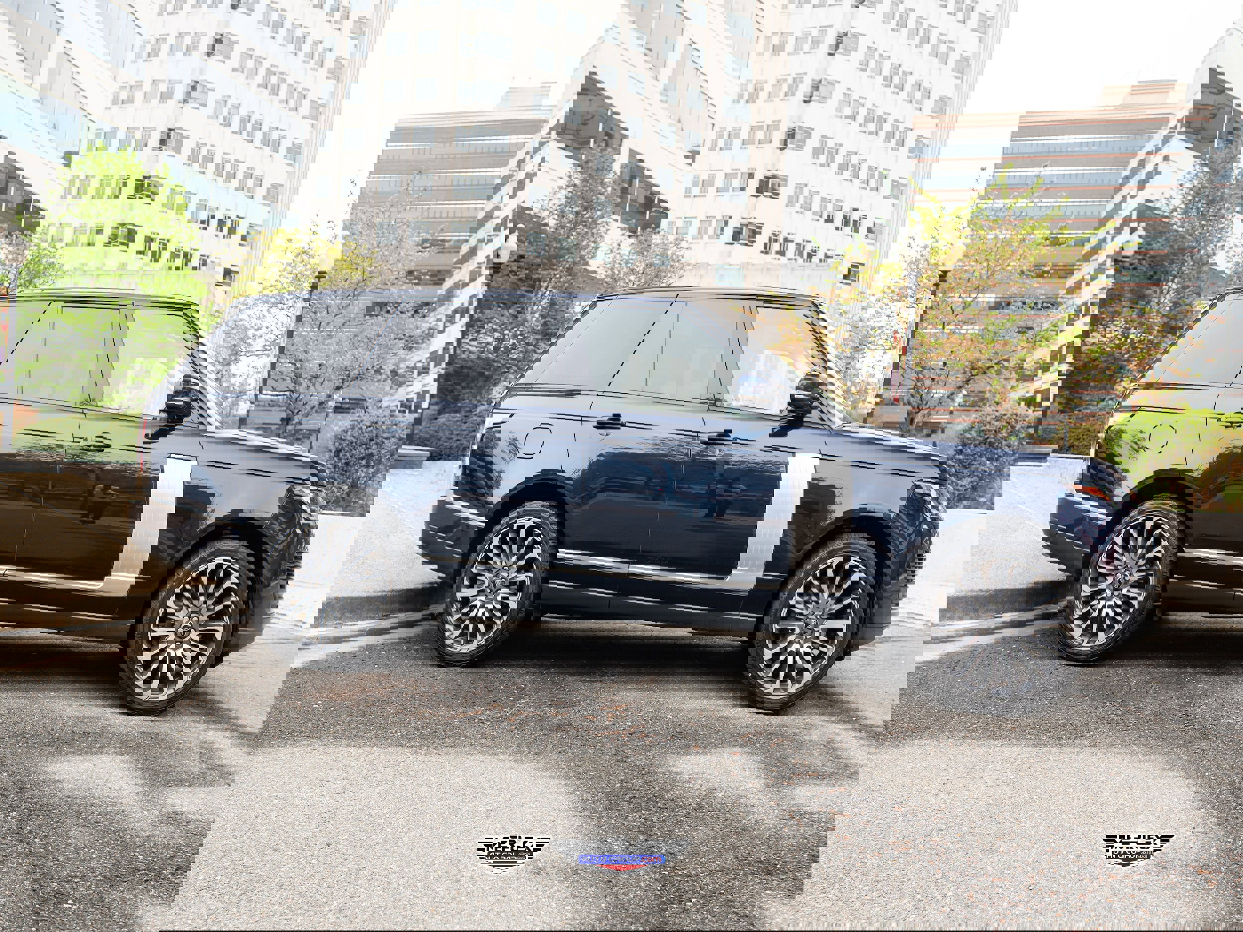 Used 2021 Land Rover Range Rover Westminster Edition image 8