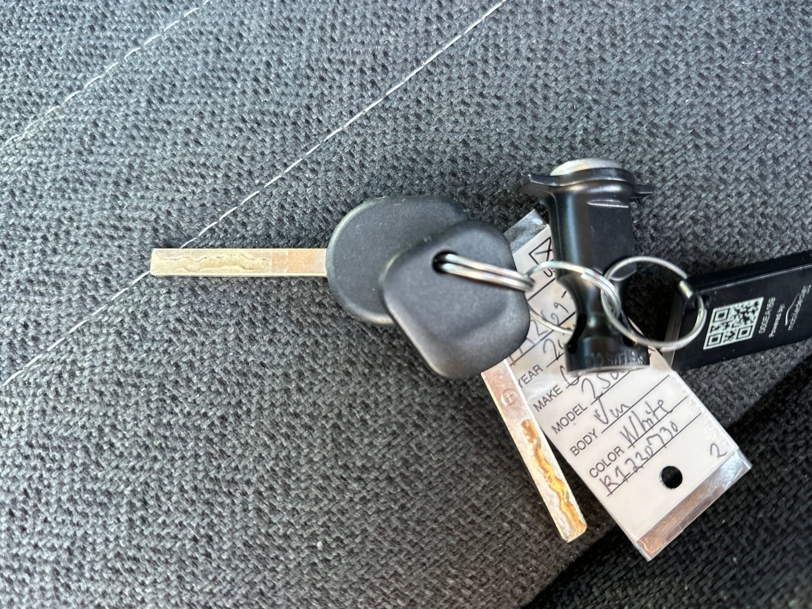 Used 2024 GMC Savana 2500 w/ Driver Convenience Package image 31