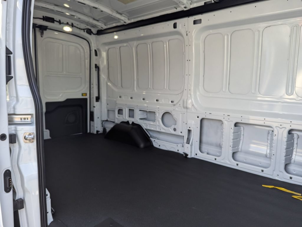 New 2026 Ford Transit 250 148 Medium Roof Extended AWD image 12