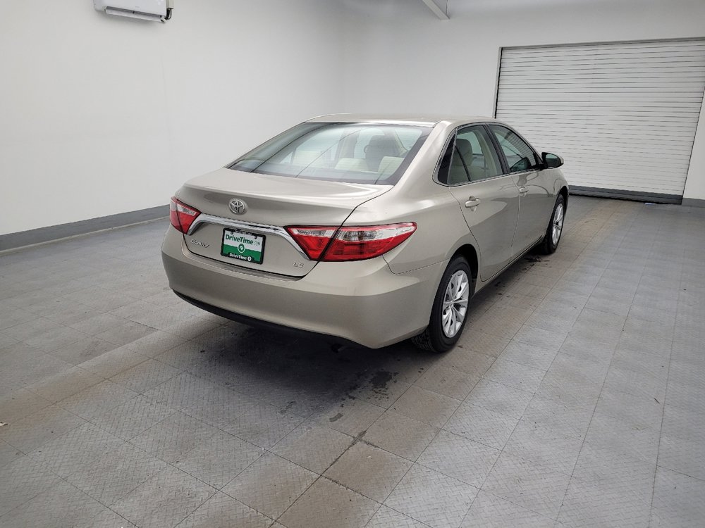 Used 2017 Toyota Camry LE image 9