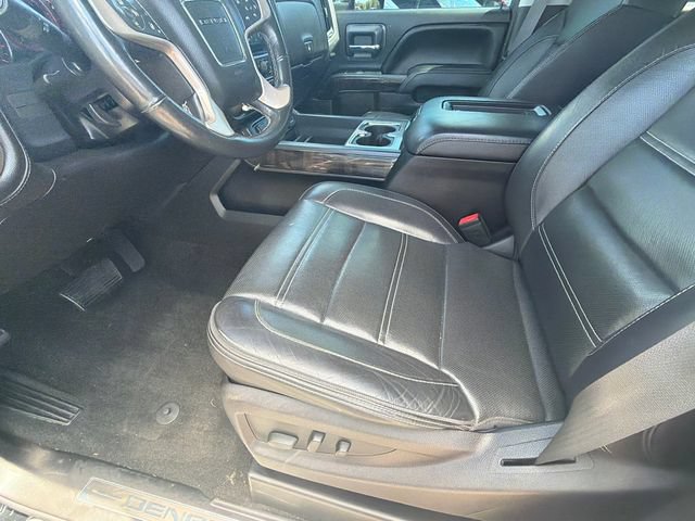 Used 2016 GMC Sierra 2500 Denali w/ Suspension Package, Off-Road AWD/4WD image 9