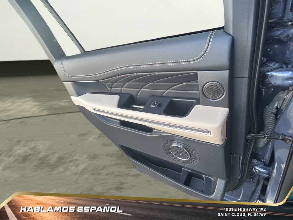 Used 2022 Ford Expedition Platinum image 35